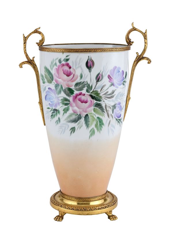 VASO IN PORCELLANA