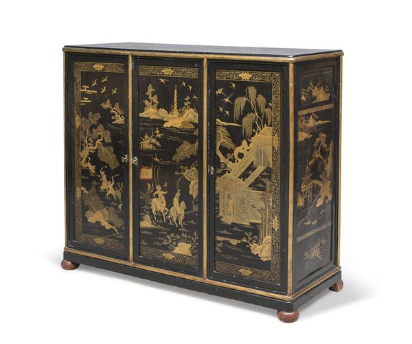 CREDENZA IN LEGNO LACCATO, CINA