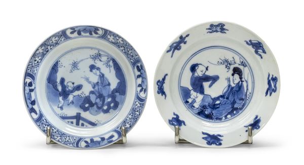 DUE PIATTINI IN PORCELLANA BIANCO E BLU, CINA, FINE XIX SECOLO