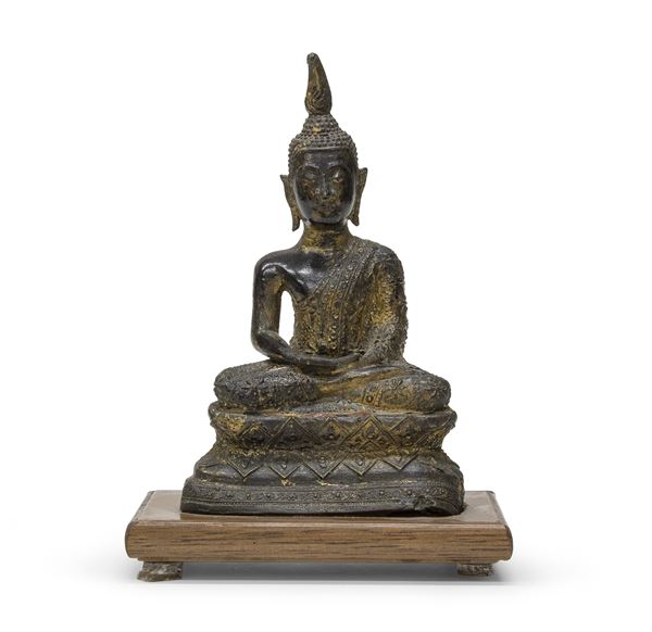 SCULTURA DI BUDDHA IN BRONZO DORATO, TAILANDIA