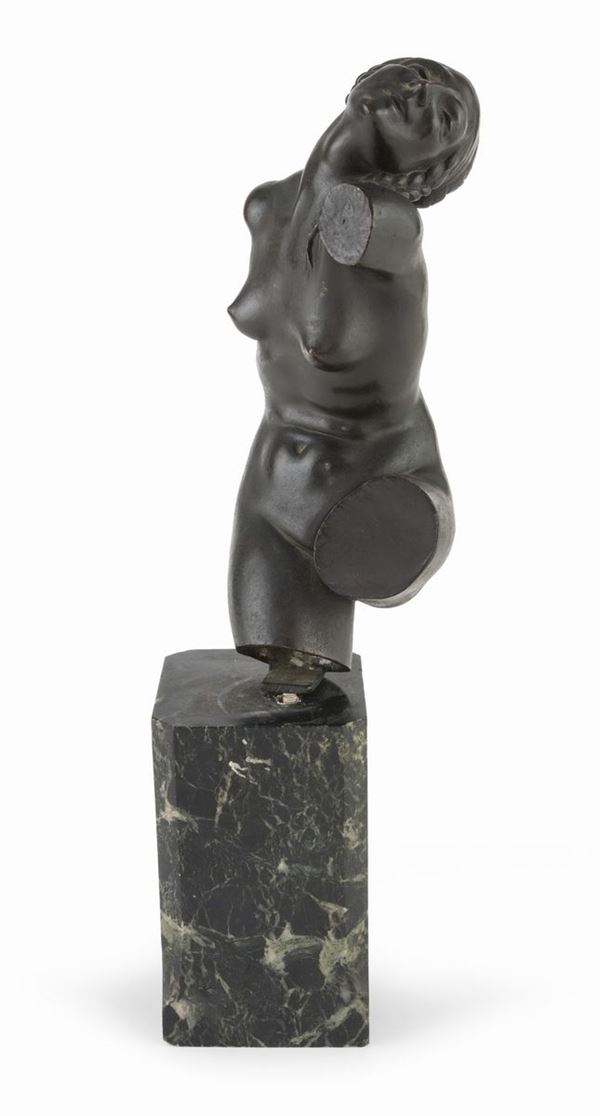 SCULTURA NUDO FEMMINILE