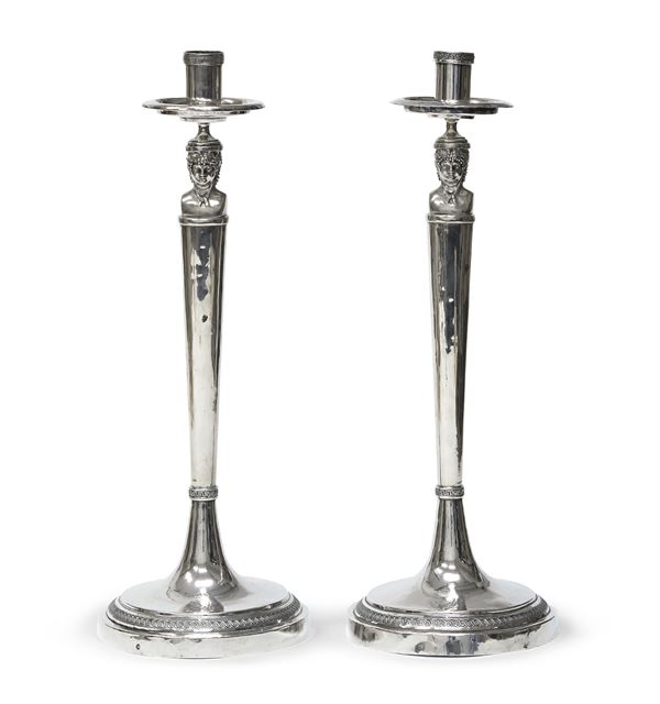 COPPIA DI CANDELIERI IN ARGENTO, PUNZONE ROMA 1820 ca.