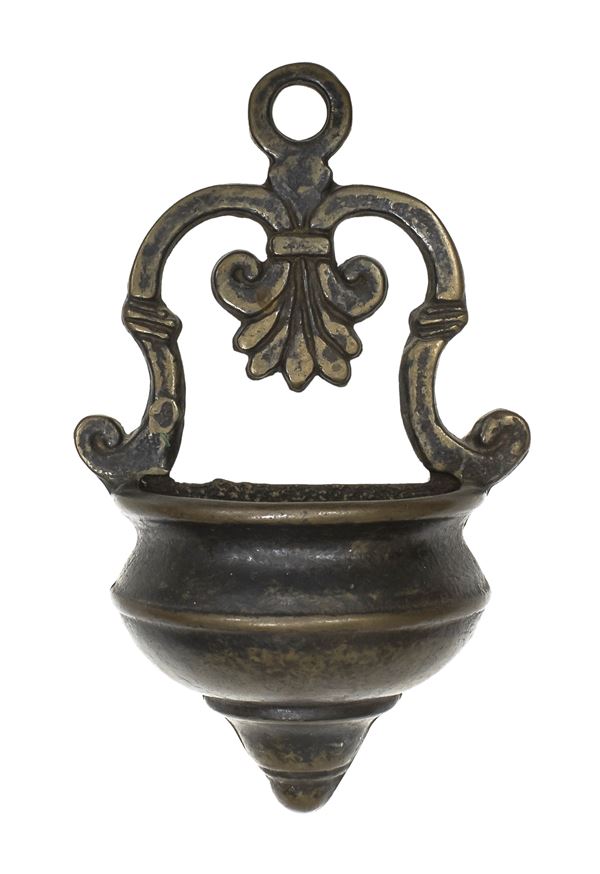PICCOLA ACQUASANTIERA IN BRONZO, XVIII SECOLO