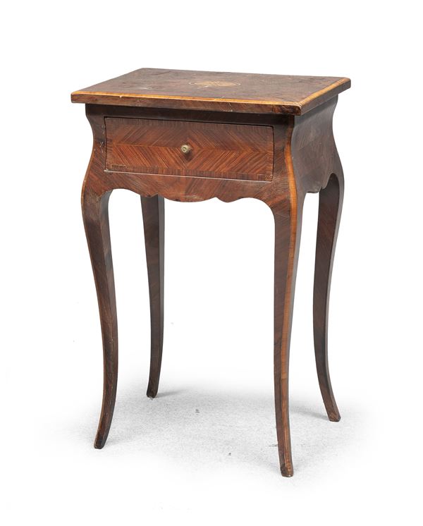 PICCOLO COMODINO IN BOIS DE ROSE, STILE SETTECENTESCO SICILIANO