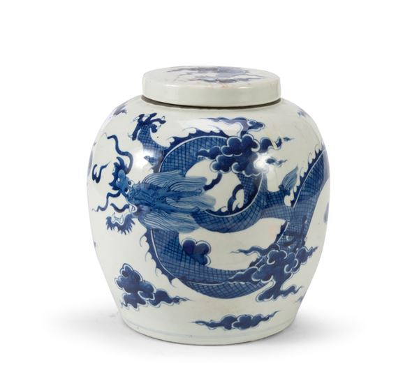 POTICHE IN PORCELLANA BIANCO E BLU, CINA