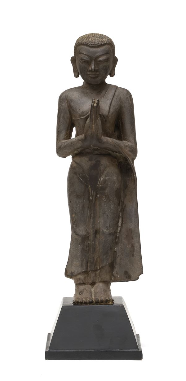 BUDDHA IN BRONZO A PATINA BRUNITA, CAMBOGIA INIZIO XX SECOLO