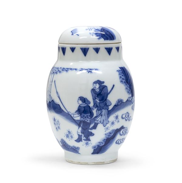 VASO IN PORCELLANA BIANCO E BLU, CINA