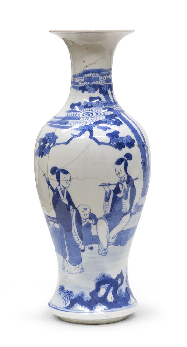VASO IN PORCELLANA BIANCO E BLU, CINA