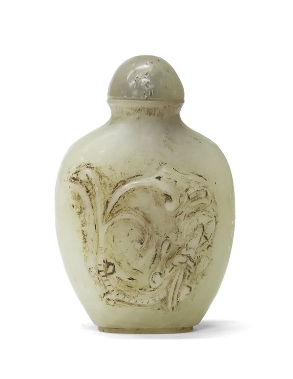 SNUFF-BOTTLE IN GIADA, CINA