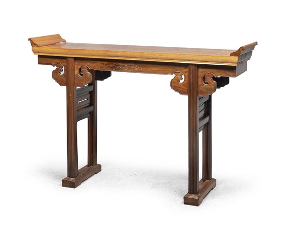 TAVOLO ALTARE IN LEGNO DI HONGMU, CINA XX SECOLO