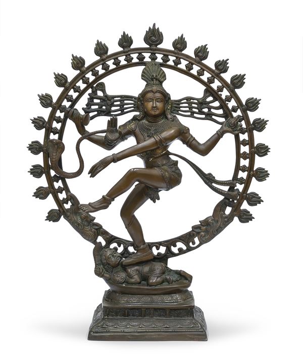 SCULTURA IN BRONZO A PATINA BRUNITA, INDIA XX SECOLO