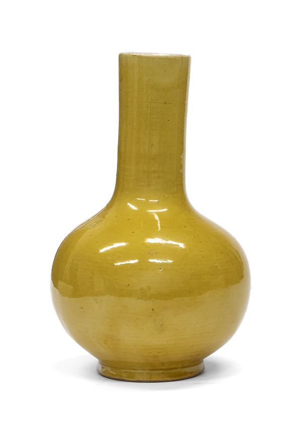 VASO IN CERAMICA, CINA XX SECOLO