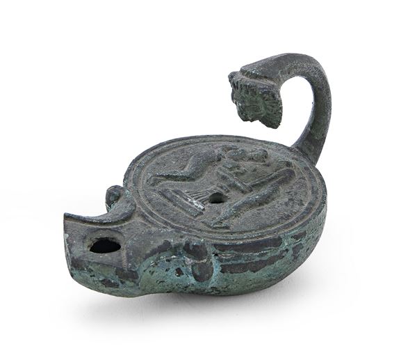LUCERNA IN BRONZO, STILE ARCHEOLOGICO