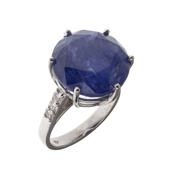 ANELLO CON TANZANITE E BRILLANTI