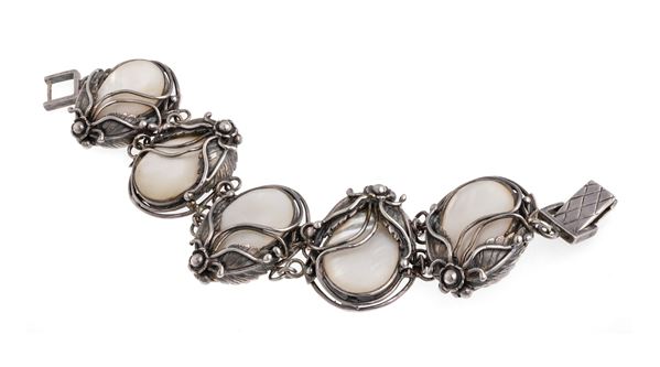 BRACCIALE IN ARGENTO E MADREPERLA