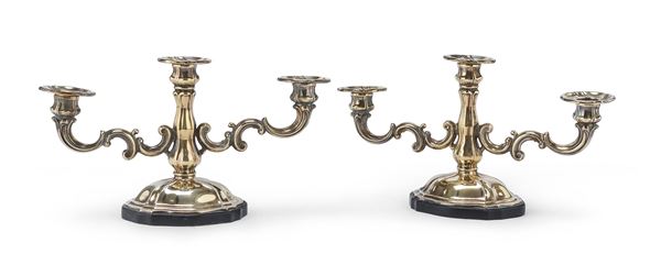 COPPIA DI CANDELABRI IN ARGENTO, VERCELLI 1935/1942