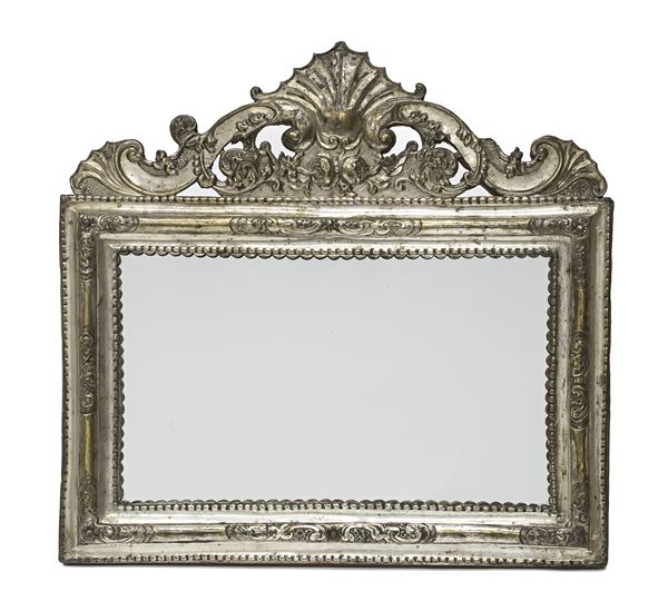 CANDELIERE IN LEGNO DORATO, FINE XVIII SECOLO