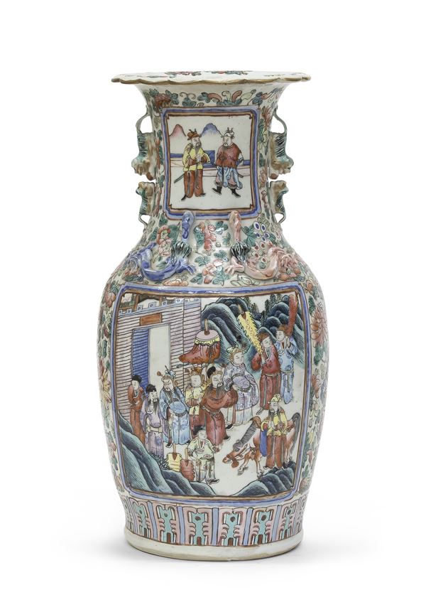 VASO IN PORCELLANA, CINA XX SECOLO