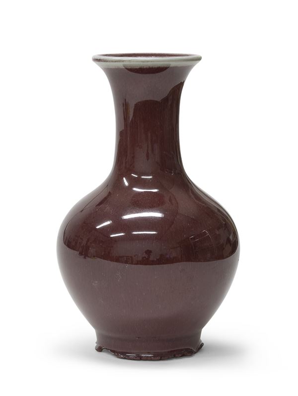 PICCOLO VASO IN PORCELLANA, CINA XX SECOLO