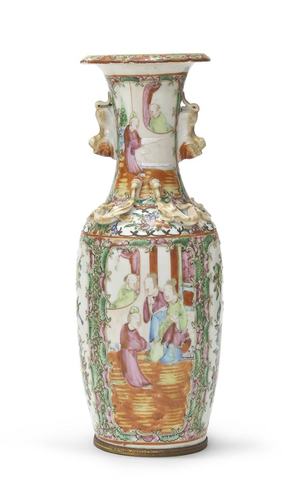 VASO IN PORCELLANA, CINA PRIMA META' XX SECOLO