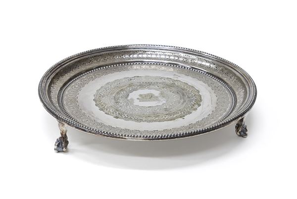 PICCOLO SALVER IN METALLO ARGENTATO