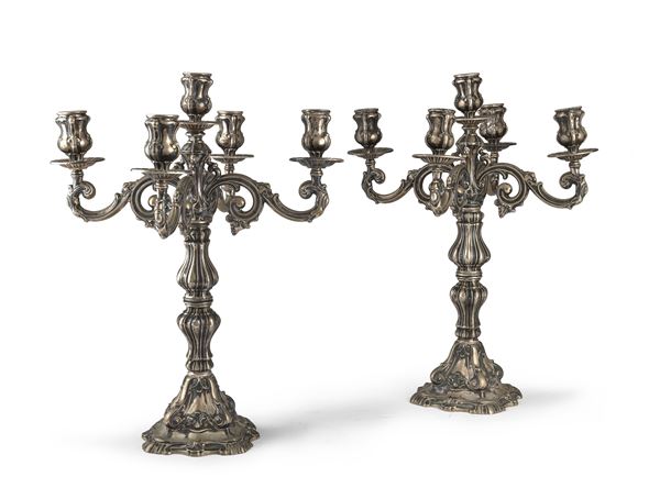 COPPIA DI CANDELABRI IN ARGENTO, XX SECOLO