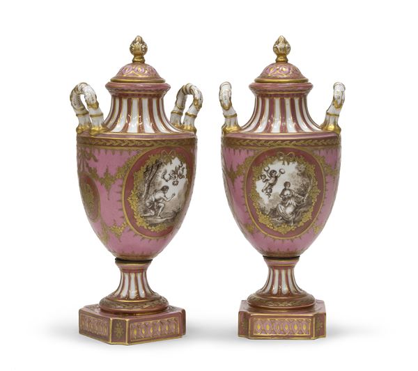 COPPIA DI VASI IN PORCELLANA, LA COURTILLE FINE XVIII - PRIMI XIX SECOLO