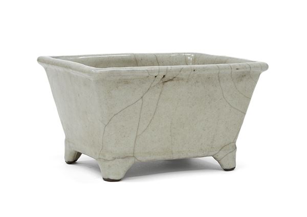 VASO PORTAFIORI IN PORCELLANA AD INVETRIATURA CELADON CRACKLE', CINA XX SECOLO