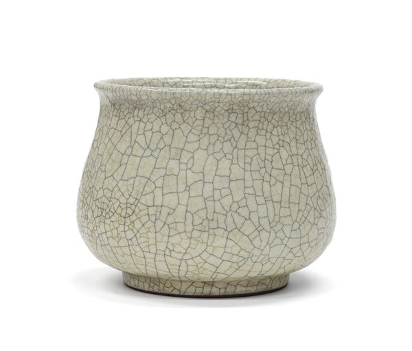 PICCOLO VASO IN PORCELLANA AD INVETRIATURA CRACKLE', CINA XX SECOLO