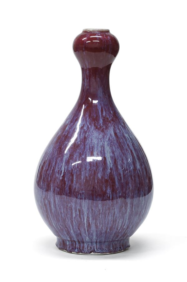 VASO IN PORCELLANA AD INVETRIATURA ROIBIN'S EGG, CINA, PRIMA META' XX SECOLO