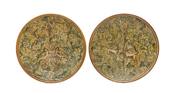 COPPIA DI PIATTI IN CERAMICA, NORA LUCIGNANO XX SECOLO