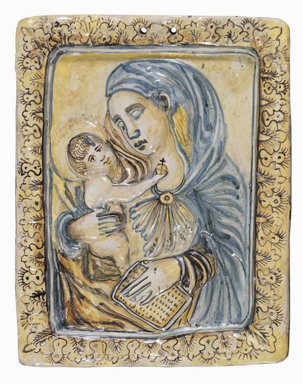 BASSORILIEVO IN MAIOLICA CAMPANA