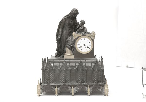 SPLENDIDO OROLOGIO NEOGOTICO, INIZI XIX SECOLO