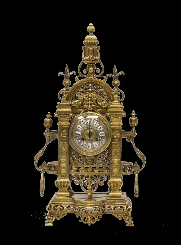 OROLOGIO IN BRONZO DORATO, FINE XIX SECOLO