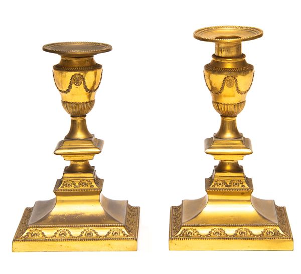 COPPIA DI PICCOLI CANDELIERI, XIX SECOLO  - Asta ASTA 290 - ASTA DI ARTE ANTICA E PREZIOSI - Casa d'Aste Babuino
