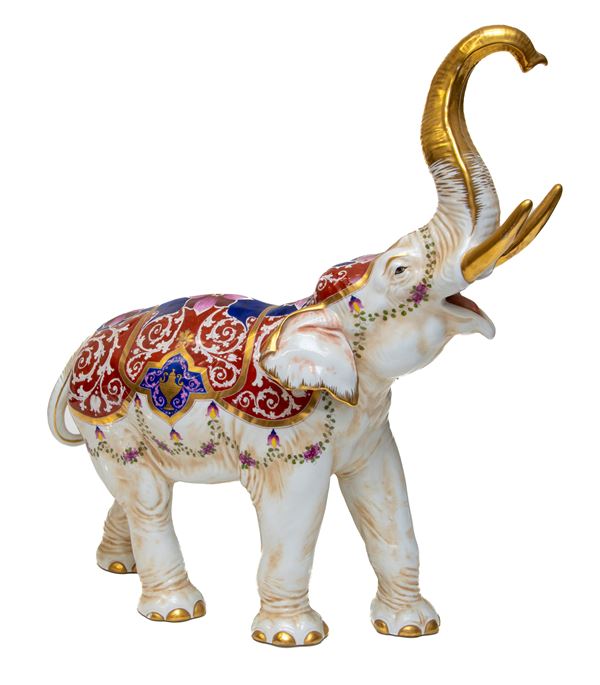 SCULTURA DI ELEFANTE IN PORCELLANA, GINORI  - Asta ASTA 290 - ASTA DI ARTE ANTICA E PREZIOSI - Casa d'Aste Babuino