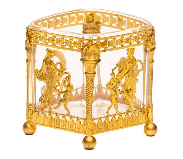VASCHETTA IN VETRO E METALLO DORATO, XIX SECOLO