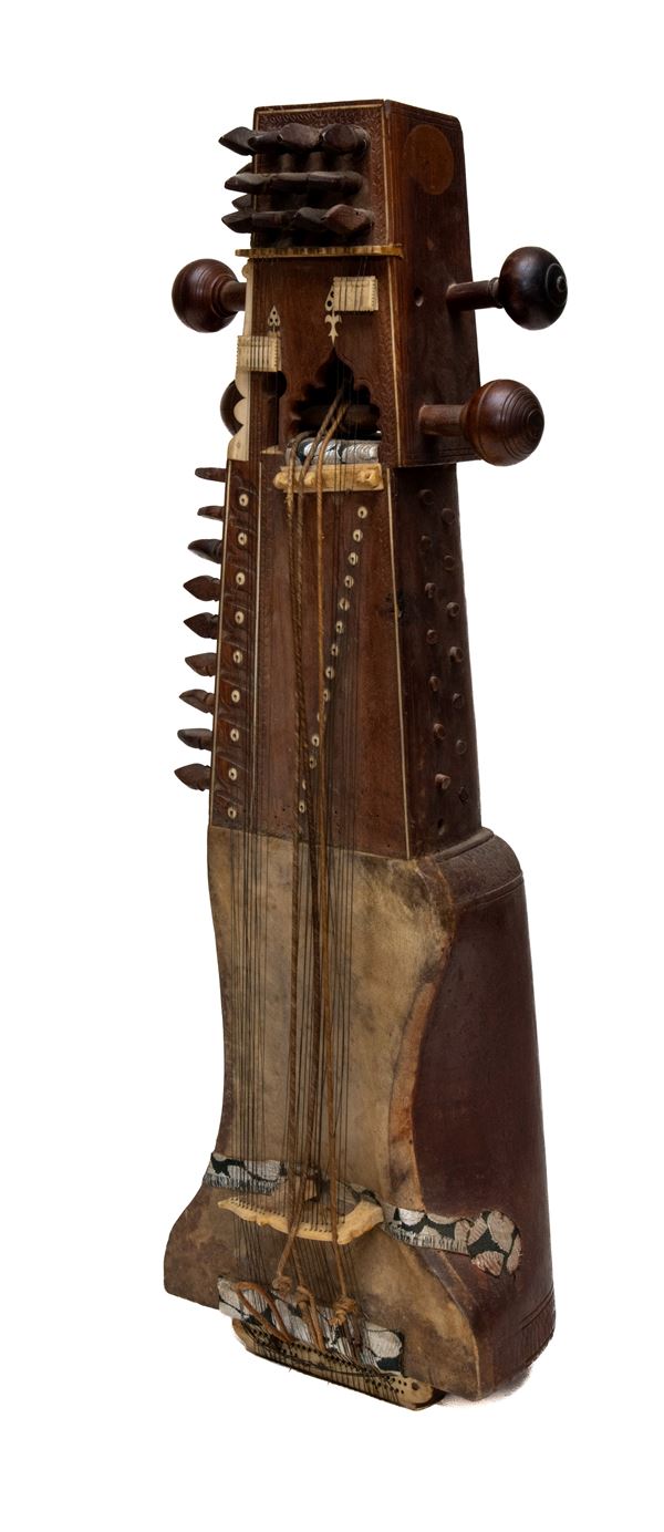 SRUMENTO MUSICALE SARANGI, RAJASTAN INDIA