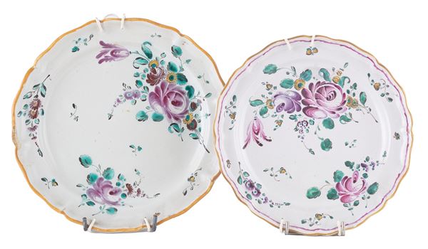 DUE PIATTI IN MAIOLICA, PROBABILMENTE PESARO XVIII SECOLO