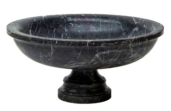 GRANDE VASCA IN MARMO AFRICANO, INIZI XIX SECOLO