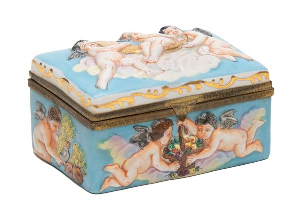 COFANETTO IN PORCELLANA, FINE XIX SECOLO
