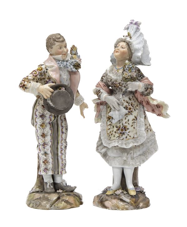 COPPIA DI SCULTURE IN PORCELLANA, PROBABILMENTE GERMANIA