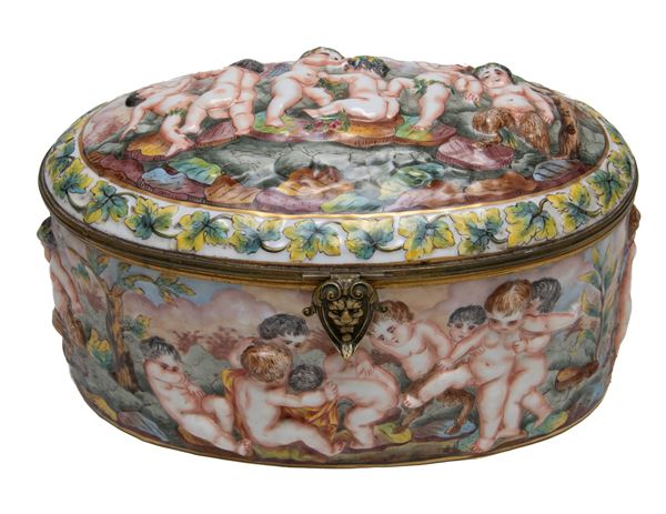 COFANETTO IN PORCELLANA, GINORI FINE XIX SECOLO