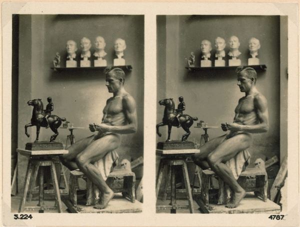 TRE FOTOGRAFIE MODELLI IN STUDIO