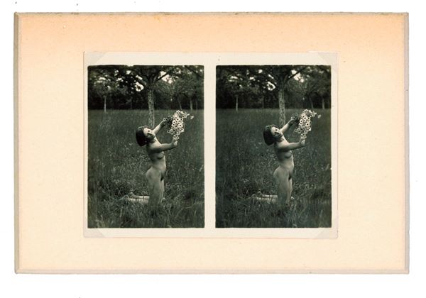 CINQUE FOTOGRAFIE DI MODELLI IN PAESAGGIO