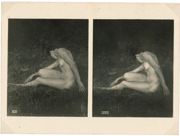 QUATTRO FOTOGRAFIE DI MODELLI IN PAESAGGIO