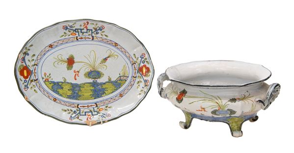 ZUPPIERA CON PIATTO IN MAIOLICA, FAENZA FINE XIX SECOLO