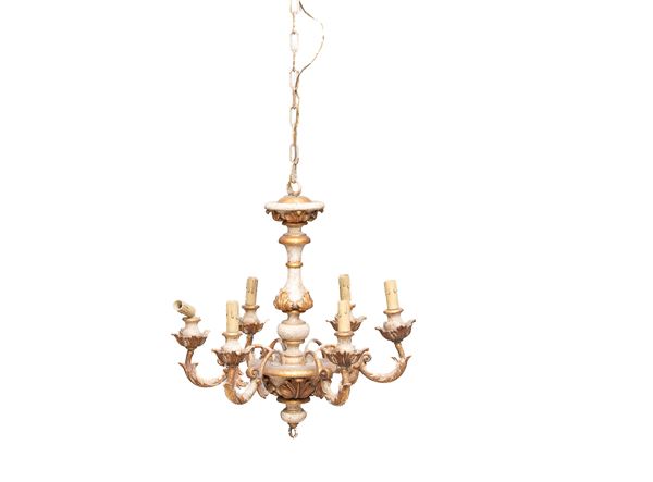 LAMPADARIO IN LEGNO LACCATO, XX SECOLO