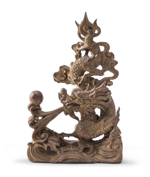 SCULTURA DI DRAGO IN LEGNO A LACCA ROSSA, CINA