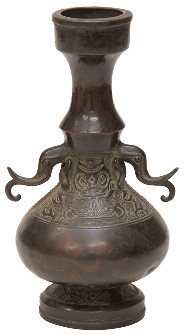 VASO IN BRONZO, CINA DINASTIA MING XVII SECOLO